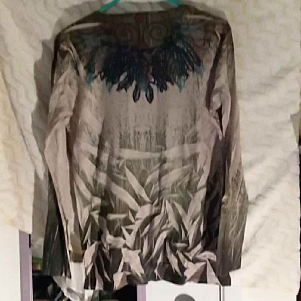 Shirt - Picture 2 of 2